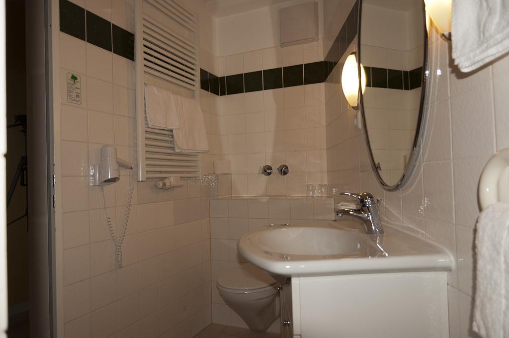 Hotel Haus Deutsch Krone Bad Essen Bilik gambar